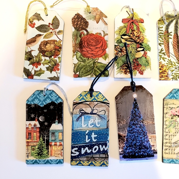 Set of 14. Christmas tag ornaments - Picture 2 of 8